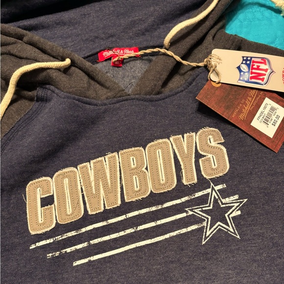 Cowboy’s hoodie women’s small - Picture 2 of 4